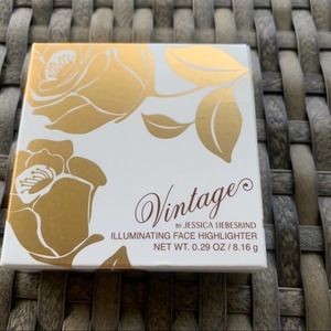 Vintage Illuminating Face Highlighter, Rose Gold